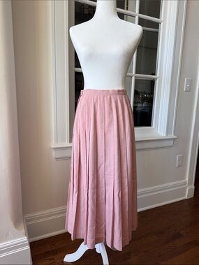 Vintage Pleated Midi Skirt in Blush Pink - Classic Women's Skirt